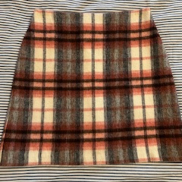 M&S plaid mini skirt - Picture 2 of 10